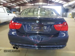 2011 BMW 3 Series 328i xDrive with VIN WBAPK5C52BA657907, listed as a Copart auction lot 52521585 with 131,721 mi miles and Salvage Title. Bid and sale history available at carsss.com. Image 6.