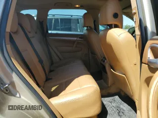 2004 Porsche Cayenne S z VIN WP1AB29P94LA75826, wystawiony jako Copart lot #57920545 z przebiegiem 193 245 mil mil oraz Szkody całkowita. Historia ofert i sprzedaży dostępna na DreamBid. Obrazek 11.
