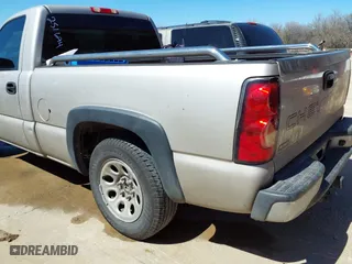 2006 Chevrolet Silverado 1500 LS with VIN 1GCEC14V06Z251694, listed as a IAAI auction lot 41703762 with 199,716 mi miles. Bid and sale history available at carsss.com. Image 3.