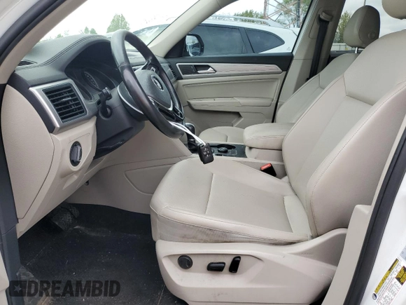 2018 Volkswagen Atlas SE with VIN 1V2KR2CA3JC546563, listed as a Copart auction lot 55458335 with 126,384 mi miles and Salvage title. Bid and sale history available at DreamBid. Image 7.