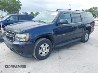 2007 Chevrolet Suburban LTZ z VIN 3GNFK16317G121340, wystawiony jako IAAI lot #42318373 z przebiegiem 176 953 mil mil oraz . Historia ofert i sprzedaży dostępna na DreamBid. Obrazek 2.