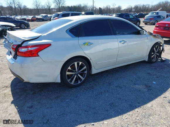 2016 Nissan Altima 2.5 SL with VIN 1N4AL3AP4GC239106, listed as a IAAI auction lot 41738514 with 1 mi miles. Bid and sale history available at carsss.com. Image 4.