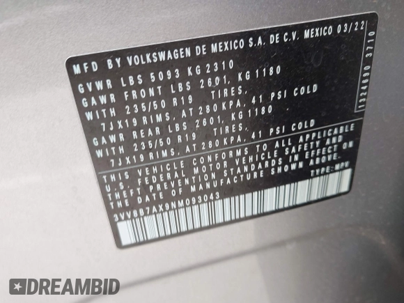 2022 Volkswagen Tiguan SE R-Line Black z VIN 3VV8B7AX9NM093043, wystawiony jako IAAI lot #42290191 z przebiegiem 55 136 mil mil oraz . Historia ofert i sprzedaży dostępna na DreamBid. Obrazek 9.