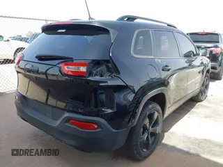 2018 Jeep Cherokee Latitude Tech Connect с VIN 1C4PJLCB7JD543091, выставлен на аукционе IAAI как лот 42293103 с пробегом 137 349 миль миль и . История ставок и продаж доступна на DreamBid. Изображение 4.