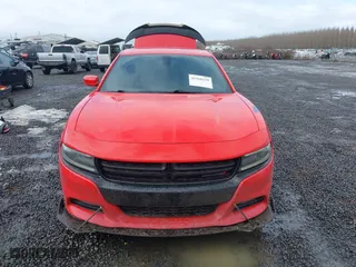 2015 Dodge Charger RT with VIN 2C3CDXCT8FH735687, listed as a IAAI auction lot 41568139 with 149,047 mi miles. Bid and sale history available at carsss.com. Image 13.