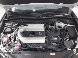 2024 Lexus UX 250h Premium z VIN JTHP9JBH5R2071157, wystawiony jako IAAI lot #42314505 z przebiegiem 15 803 mil mil oraz . Historia ofert i sprzedaży dostępna na DreamBid. Obrazek 10.