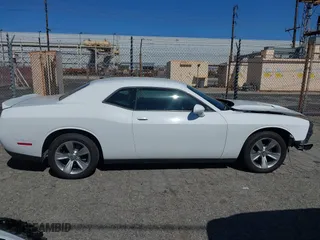 2018 Dodge Challenger SXT with VIN 2C3CDZAG4JH317735, listed as a IAAI auction lot 41642772 with 100,843 mi miles. Bid and sale history available at carsss.com. Image 14.