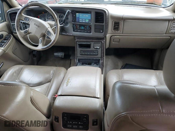 2006 GMC Yukon XL Denali with VIN 1GKFK66U96J120727, listed as a Copart auction lot 81932804 with 333,701 mi miles and Non Repairable. Bid and sale history available at carsss.com. Image 8.