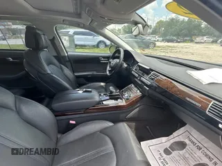 2012 Audi A8 z VIN WAURVAFD6CN015907, wystawiony jako Copart lot #59188515 z przebiegiem 112 879 mil mil oraz Czysty tytuł • Clean title. Historia ofert i sprzedaży dostępna na DreamBid. Obrazek 5.