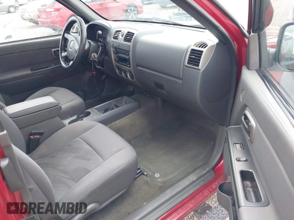 2004 Chevrolet Colorado LS Z71 with VIN 1GCDT196648208008, listed as a IAAI auction lot 41378024 with 235,799 mi miles. Bid and sale history available at carsss.com. Image 5.