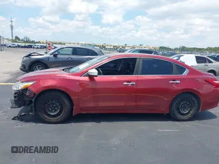 2016 Nissan Altima S z VIN 1N4AL3AP4GN353532, wystawiony jako IAAI lot #42325237 z przebiegiem 165 624 mil mil oraz . Historia ofert i sprzedaży dostępna na DreamBid. Obrazek 15.