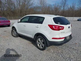 2013 Kia Sportage LX with VIN KNDPB3A21D7533188, listed as a IAAI auction lot 41789723 with 238,885 mi miles and . Bid and sale history available at DreamBid. Image 3.