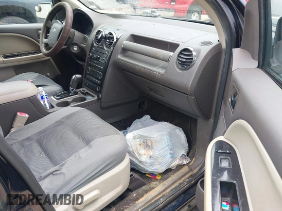 2008 Ford Taurus X SEL with VIN 1FMDK02W58GA28033, listed as a IAAI auction lot 42715854 with 203,375 mi miles and . Bid and sale history available at DreamBid. Image 5.