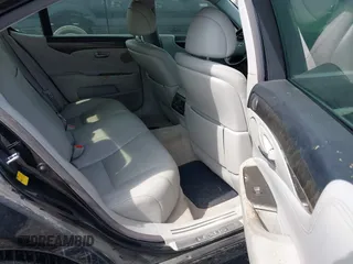 2007 Lexus LS 460 with VIN JTHBL46F475037342, listed as a IAAI auction lot 42027382 with 262,434 mi miles. Bid and sale history available at carsss.com. Image 8.