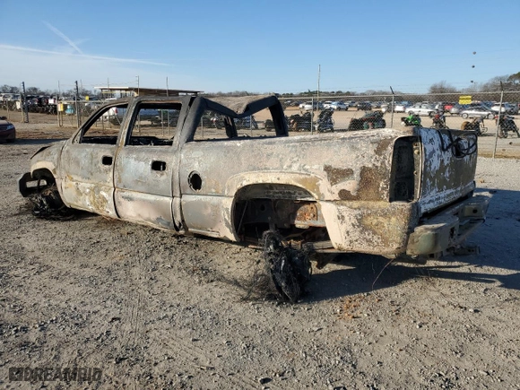 2006 Chevrolet Silverado 2500HD Work Truck with VIN 1GCHK23266F110272, listed as a Copart auction lot 42327625 with 0 mi miles and Non Repairable. Bid and sale history available at carsss.com. Image 2.