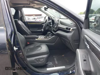 2020 Toyota Highlander Hybrid Limited with VIN 5TDYARAH3LS002884, listed as a IAAI auction lot 42457742 with 37,375 mi miles and . Bid and sale history available at DreamBid. Image 5.