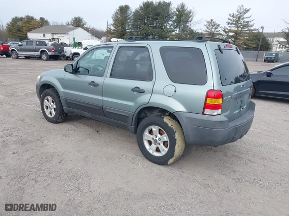 2007 Ford Escape XLT with VIN 1FMYU931X7KA51242, listed as a IAAI auction lot 41606245 with 1 mi miles. Bid and sale history available at carsss.com. Image 3.