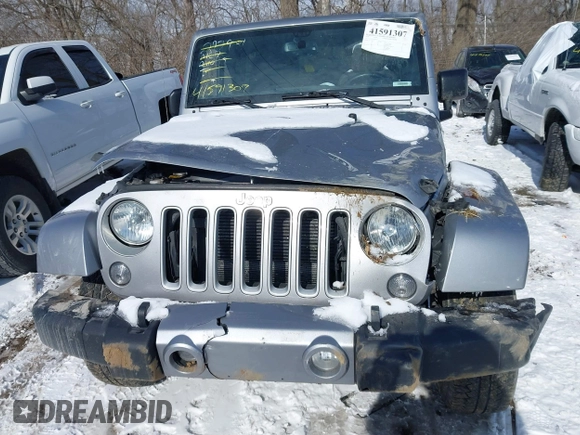 2018 Jeep Wrangler JK Unlimited Sahara with VIN 1C4HJWEG9JL801714, listed as a IAAI auction lot 41591307 with 79,201 mi miles. Bid and sale history available at carsss.com. Image 6.