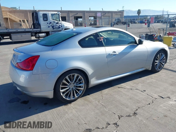 2013 Infiniti G37 IPL with VIN JN1CV6EK8DM922822, listed as a IAAI auction lot 41324156 with Not Provided miles. Bid and sale history available at carsss.com. Image 4.