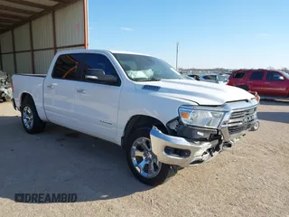 2019 Ram 1500 Big Horn z VIN 1C6SRFFTXKN546790, wystawiony jako IAAI lot #41431811 z przebiegiem 107 328 mil mil oraz . Historia ofert i sprzedaży dostępna na DreamBid. Obrazek 1.