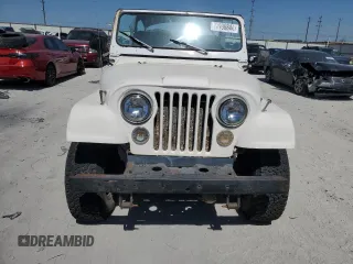 1978 Jeep CJ z VIN J8F83AH110988, wystawiony jako Copart lot #73996844 z przebiegiem Nie podano mil oraz Czysty tytuł • Clean title. Historia ofert i sprzedaży dostępna na DreamBid. Obrazek 5.