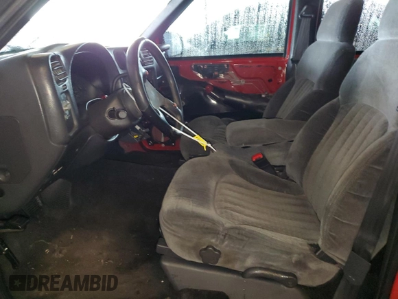 2001 Chevrolet Blazer LT with VIN 1GNCS13W71K106813, listed as a Copart auction lot 48734085 with 205,599 mi miles and Salvage title. Bid and sale history available at DreamBid. Image 7.