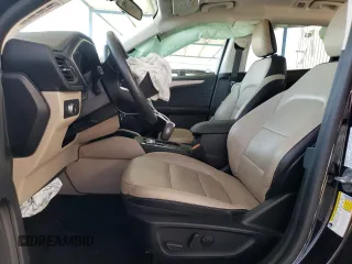 2021 Ford Escape SEL with VIN 1FMCU9H65MUA70490, listed as a Copart auction lot 57815275 with 62,227 mi miles and Salvage title. Bid and sale history available at DreamBid. Image 7.