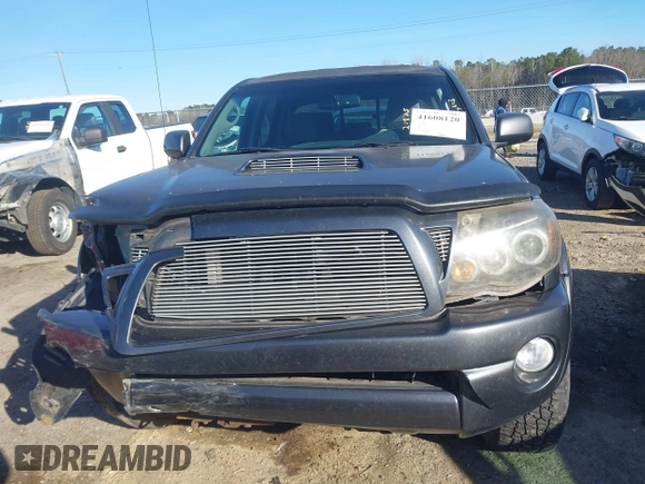 2009 Toyota Tacoma PreRunner with VIN 3TMJU62N09M079135, listed as a IAAI auction lot 41608120 with 230,384 mi miles. Bid and sale history available at carsss.com. Image 13.
