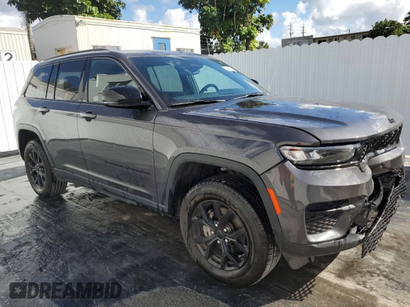 2024 Jeep Grand Cherokee Altitude with VIN 1C4RJGAGXR8546568, listed as a Copart auction lot 44818505 with 24,172 mi miles and Clean title. Bid and sale history available at DreamBid. Image 4.