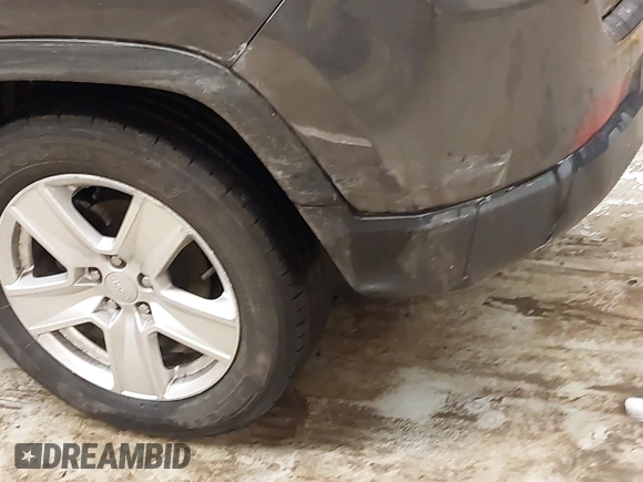 2022 Jeep Compass Altitude with VIN 3C4NJDBB3NT126047, listed as a IAAI auction lot 41570980 with 39,896 mi miles and . Bid and sale history available at DreamBid. Image 21.