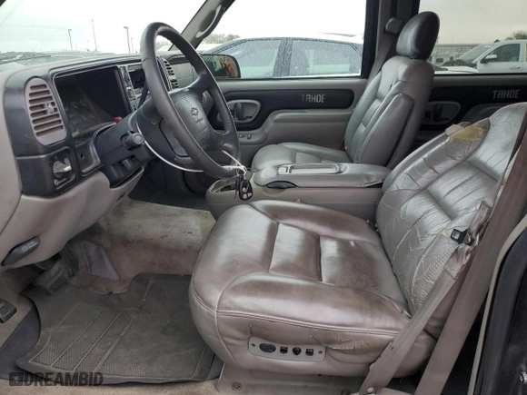 1997 Chevrolet Tahoe with VIN 1GNEC13R3VJ406120, listed as a Copart auction lot 81569674 with 203,863 mi miles and Salvage Title. Bid and sale history available at carsss.com. Image 7.