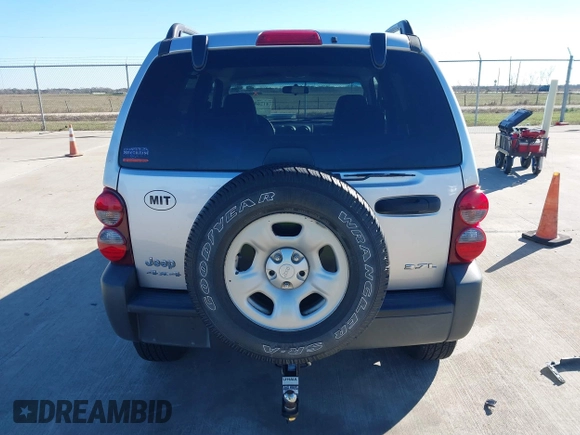 2006 Jeep Liberty Sport with VIN 1J4GL48K36W210904, listed as a IAAI auction lot 41260961 with 133,310 mi miles and . Bid and sale history available at carsss.com. Image 15.