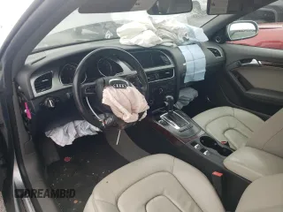 2010 Audi A5 Premium Plus z VIN WAULFAFHXAN021616, wystawiony jako Copart lot #60869125 z przebiegiem Nie podano mil oraz Szkoda całkowita • Salvage title. Historia ofert i sprzedaży dostępna na DreamBid. Obrazek 8.