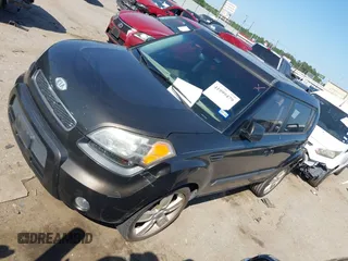 2011 Kia Soul + with VIN KNDJT2A28B7292286, listed as a IAAI auction lot 41999479 with 100,693 mi miles. Bid and sale history available at carsss.com. Image 17.