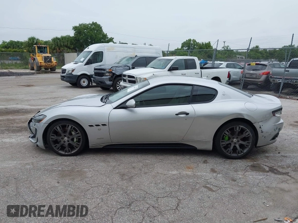 2013 Maserati GranTurismo Sport with VIN ZAM45VLA8D0072490, listed as a IAAI auction lot 42438872 with 84,214 mi miles and . Bid and sale history available at DreamBid. Image 14.