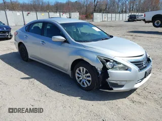 2015 Nissan Altima S with VIN 1N4AL3AP7FN305912, listed as a IAAI auction lot 41817752 with 177,052 mi miles and . Bid and sale history available at DreamBid. Image 1.