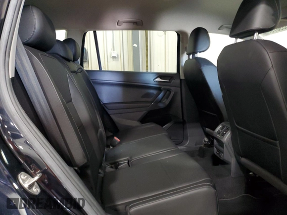 2018 Volkswagen Tiguan SEL с VIN 3VV2B7AX0JM151444, выставлен на аукционе Copart как лот 55907855 с пробегом 62 491 миль миль и Списание • Salvage title. История ставок и продаж доступна на DreamBid. Изображение 11.
