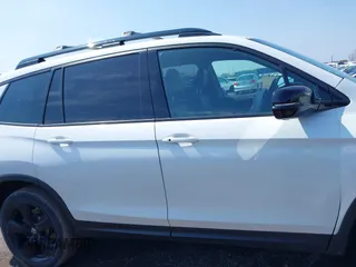 2021 Honda Passport Elite с VIN 5FNYF8H08MB028138, выставлен на аукционе IAAI как лот 42214764 с пробегом 22 591 миль миль и . История ставок и продаж доступна на DreamBid. Изображение 13.