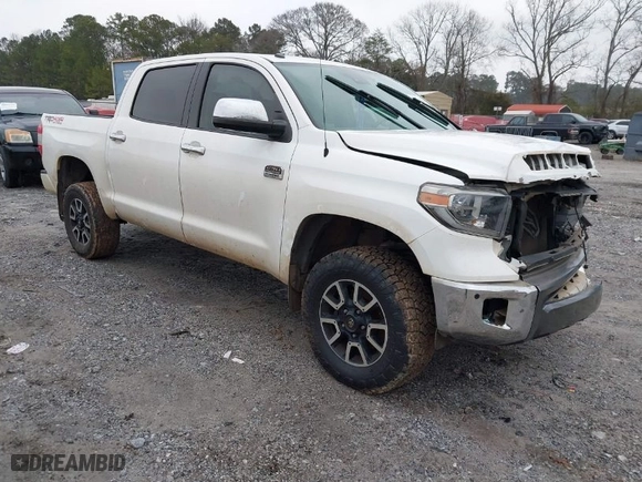 2018 Toyota Tundra 4WD SR5 with VIN 5TFAW5F13JX713936, listed as a IAAI auction lot 41592843 with 187,438 mi miles. Bid and sale history available at carsss.com. Image 1.