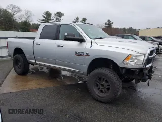 2013 Ram 2500 Big Horn z VIN 3C6UR5DL6DG569520, wystawiony jako Copart lot #53204785 z przebiegiem 231 636 mil mil oraz Szkoda całkowita • Salvage title. Historia ofert i sprzedaży dostępna na DreamBid. Obrazek 4.