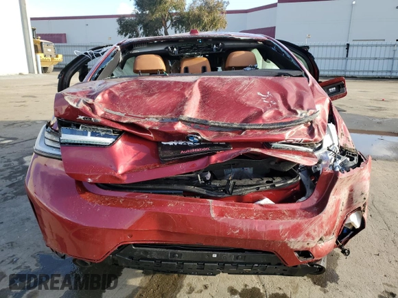 2025 BMW 3 Series 330i xDrive with VIN 3MW89CW06S8F00042, listed as a Copart auction lot 87093044 with 0 mi miles and Salvage Title. Bid and sale history available at carsss.com. Image 6.