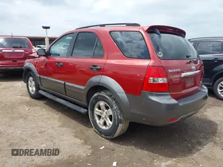 2008 Kia Sorento EX with VIN KNDJC736185826567, listed as a IAAI auction lot 42433294 with 228,432 mi miles and . Bid and sale history available at DreamBid. Image 3.