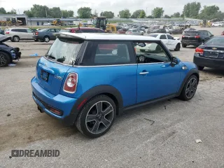 2011 MINI Hardtop S with VIN WMWSV3C54BTY13746, listed as a Copart auction lot 60811275 with 93,346 mi miles and Clean title. Bid and sale history available at DreamBid. Image 3.
