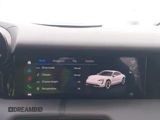 2024 Porsche Taycan z VIN WP0AA2Y13RSA10794, wystawiony jako IAAI lot #42182816 z przebiegiem 5 880 mil mil oraz . Historia ofert i sprzedaży dostępna na DreamBid. Obrazek 18.