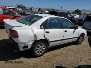 2000 Volvo S40 с VIN YV1VS2551YF466510, выставлен на аукционе Copart как лот 60744395 с пробегом 135 292 миль миль и Списание • Salvage title. История ставок и продаж доступна на DreamBid. Изображение 3.