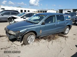 2005 Volvo V70 with VIN YV1SW612952497727, listed as a Copart auction lot 80359594 with 0 mi miles and Salvage Title. Bid and sale history available at carsss.com. Image 1.