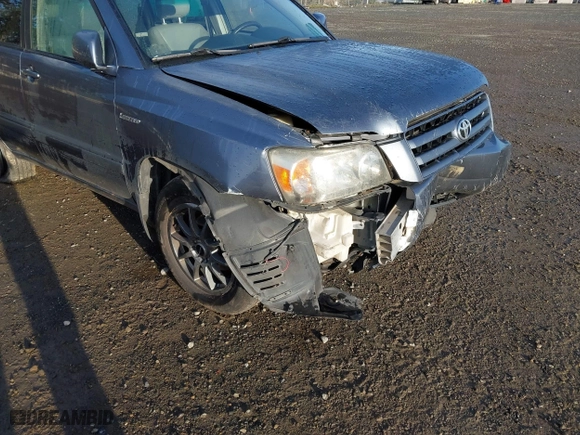 2004 Toyota Highlander with VIN JTEEP21A440053760, listed as a IAAI auction lot 41823810 with 212,971 mi miles. Bid and sale history available at carsss.com. Image 12.