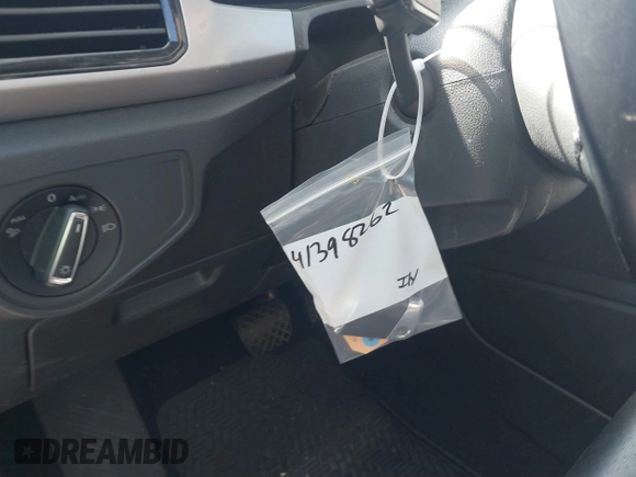 2021 Volkswagen Atlas SEL с VIN 1V2BR2CA2MC520525, выставлен на аукционе IAAI как лот 41398262 с пробегом 48 107 миль миль и . История ставок и продаж доступна на DreamBid. Изображение 17.