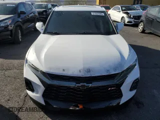 2019 Chevrolet Blazer RS z VIN 3GNKBJRSXKS661583, wystawiony jako Copart lot #87083394 z przebiegiem 276 506 mil mil oraz Szkody całkowita. Historia ofert i sprzedaży dostępna na DreamBid. Obrazek 5.