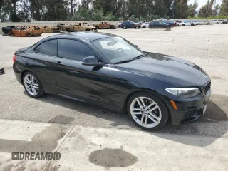 2016 BMW 2 Series 228i z VIN WBA1F9C58GV742509, wystawiony jako Copart lot #53211755 z przebiegiem 91 200 mil mil oraz Szkoda całkowita • Salvage title. Historia ofert i sprzedaży dostępna na DreamBid. Obrazek 4.